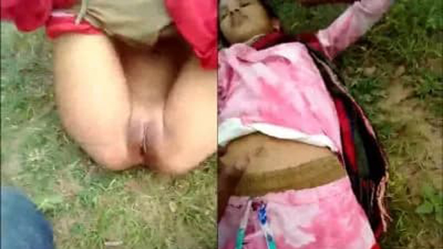 Hot Aunty Young Boy – Outside Sex Viral
