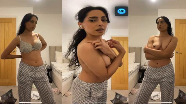 Sexy Figure Hot Babe Showing Her Big Ass Leak
