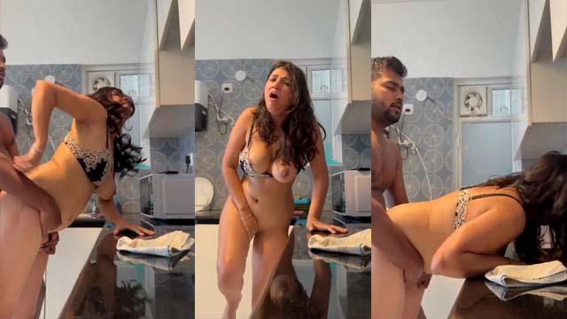 Vove Couple Face Revealed Doggy Fuck Very Loud Moaning